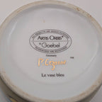 Porcelain trinket box base with Goebel marks and 'Le vase bleu' text