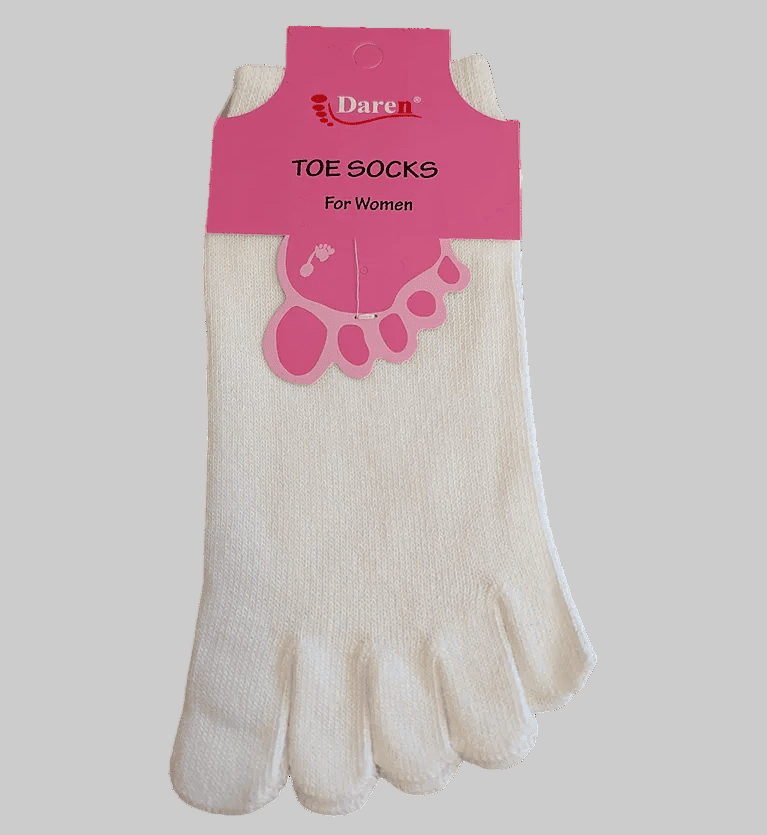 Women’s 5-finger toe socks in white, extra-low invisible liner style